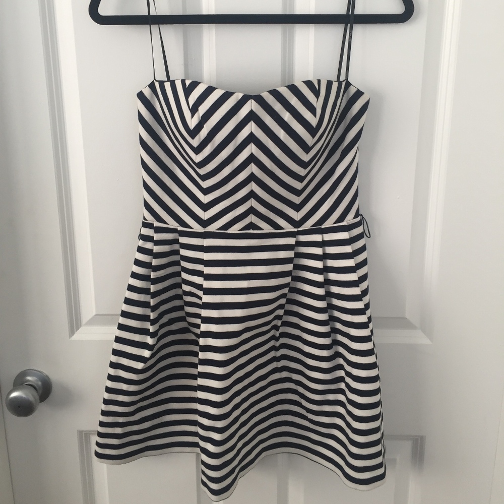 2/$20 | Forever21 | Strapless Dress | Size L